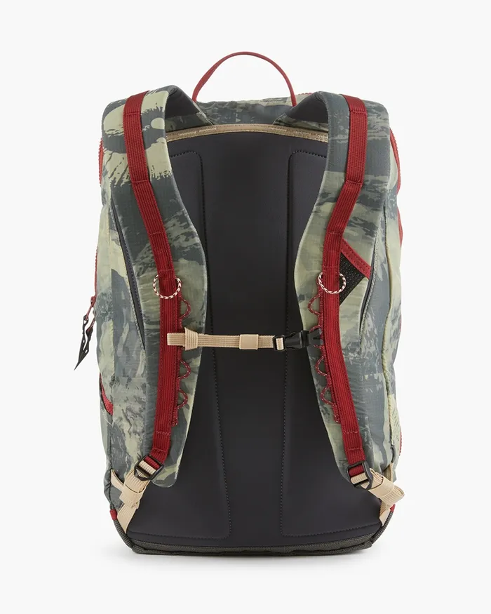 78 Retina Everyday Backpack Everyday Backpack 18L Off The Mountain Hurricane Sand MenWomen Klttermusen Lightweight Backpacks