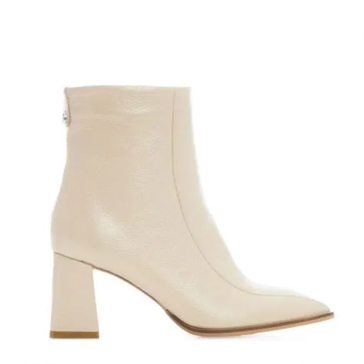 Adelane Off White Leather Women Moda In Pelle Ankle Boots