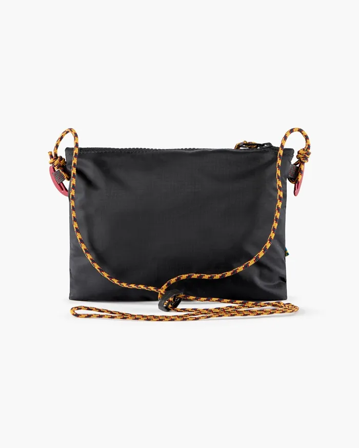 Algir Small Accessory Bag Raven MenWomen Klttermusen Gear Bags and Organisers