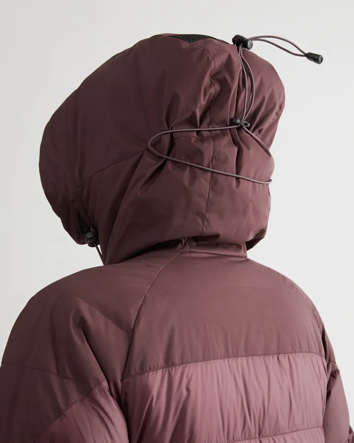 Atle 30 Midweight WoMidweight Down Jacket Amaranth Red Women Klttermusen Down and Insulated Jackets