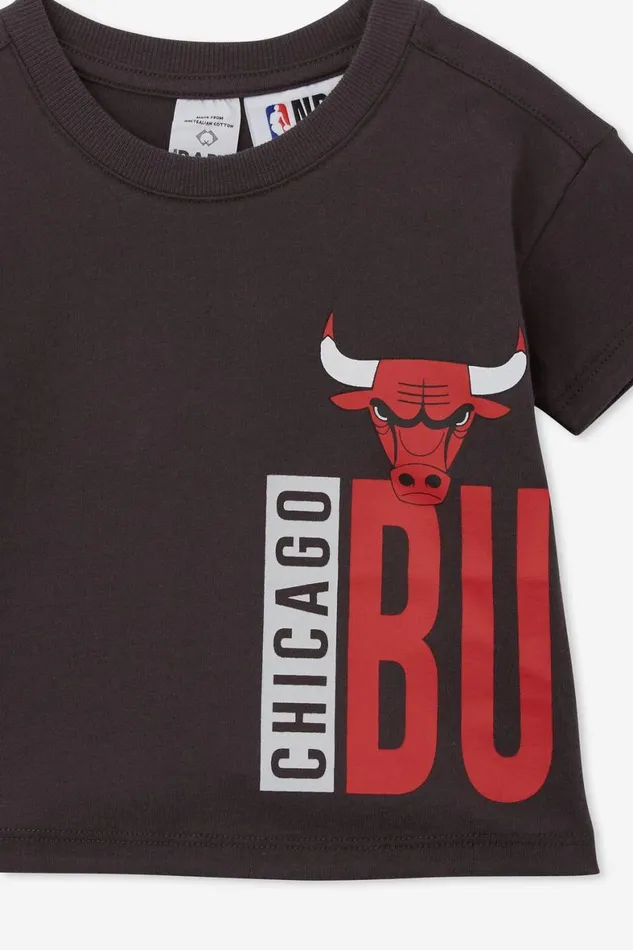 Baby Tops Jackets and Sweaters Cotton On Andie Drop Shoulder Tee Lcn Lcn Nba Phantomchicago Bulls Oversized Logo