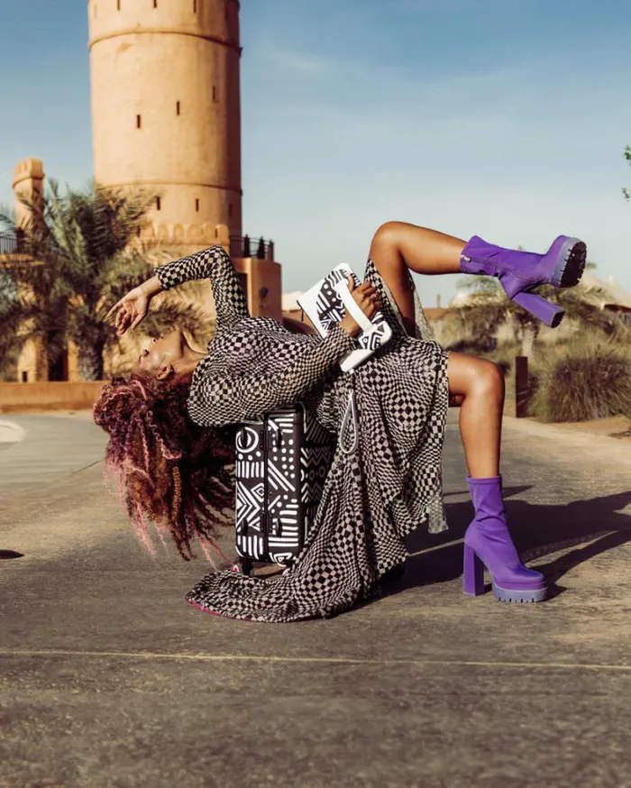 Bags SPRAYGROUND AI8 AFRICAN INTELLIGENCE 8211 ORIGIN STORY CROSSOVER CLUTCH