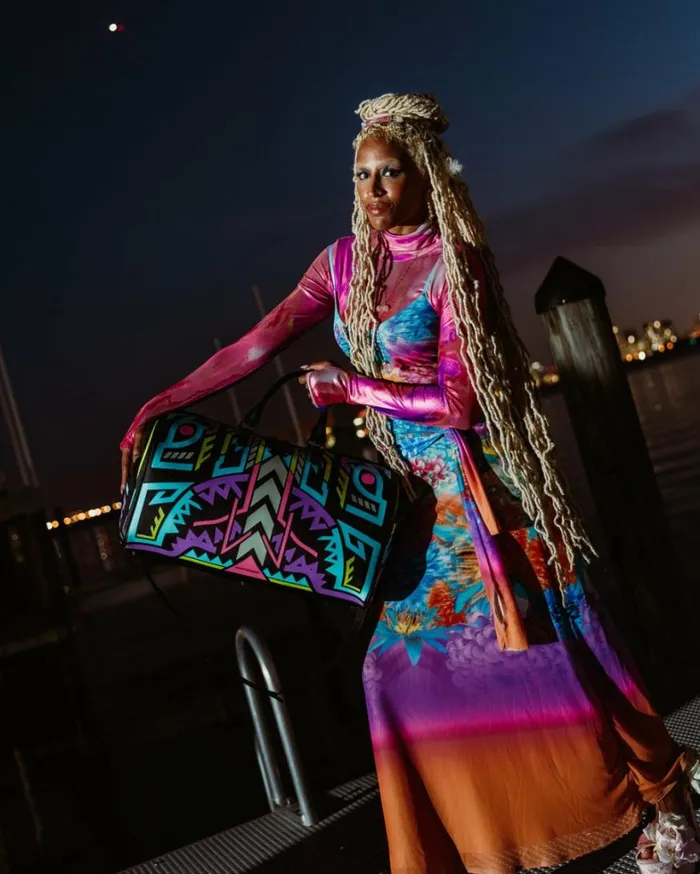 Bags SPRAYGROUND AI PATH TO THE FUTURE III DUFFLE 8211 SANDFLOWER COLLAB GLOW IN THE DARK