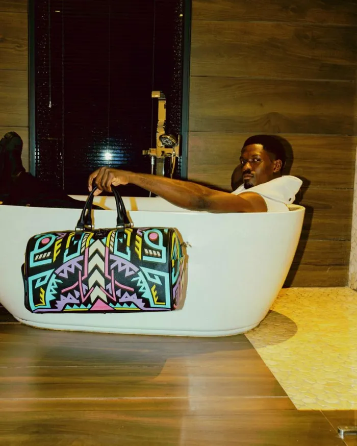 Bags SPRAYGROUND AI PATH TO THE FUTURE III DUFFLE 8211 SANDFLOWER COLLAB GLOW IN THE DARK