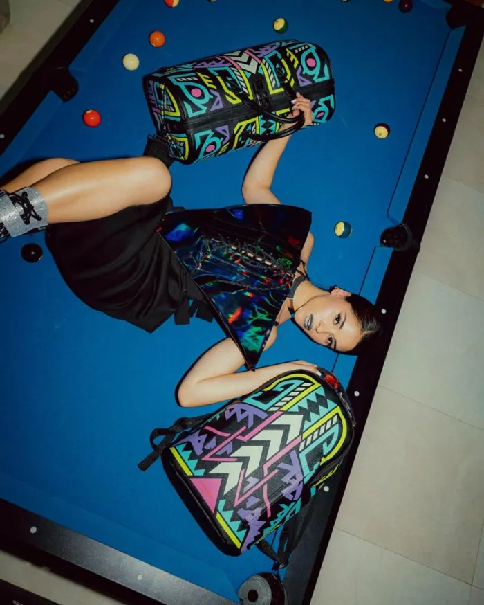 Bags SPRAYGROUND AI PATH TO THE FUTURE III DUFFLE 8211 SANDFLOWER COLLAB GLOW IN THE DARK