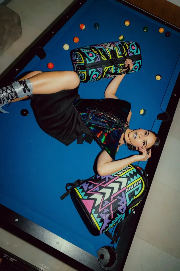 Bags SPRAYGROUND AI PATH TO THE FUTURE III DUFFLE 8211 SANDFLOWER COLLAB GLOW IN THE DARK