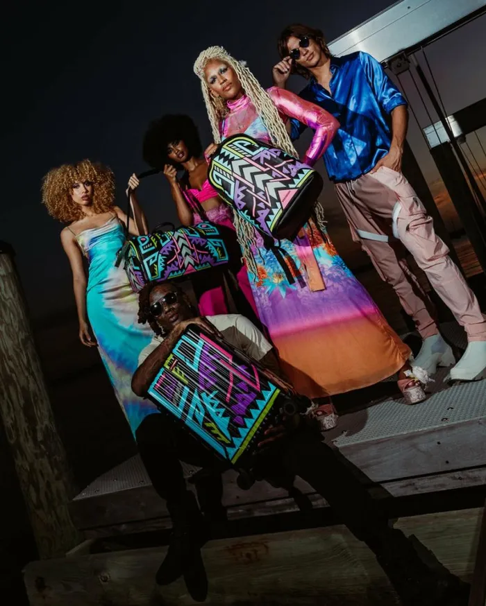 Bags SPRAYGROUND AI PATH TO THE FUTURE III DUFFLE 8211 SANDFLOWER COLLAB GLOW IN THE DARK