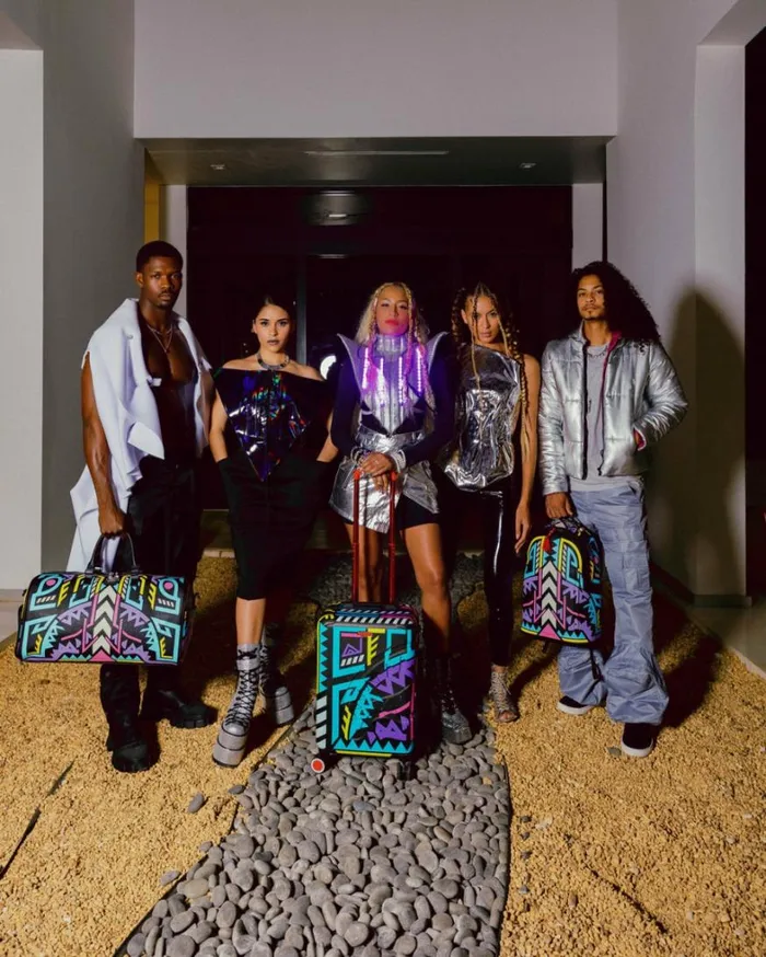 Bags SPRAYGROUND AI PATH TO THE FUTURE III DUFFLE 8211 SANDFLOWER COLLAB GLOW IN THE DARK
