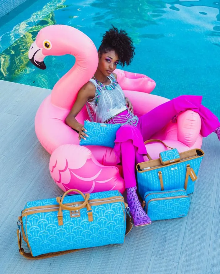Bags SPRAYGROUND ILLUCHAINS TURQ CROSSOVER CLUTCH Bags SPRAYGROUND ILLUCHAINS TURQ CROSSOVER CLUTCH