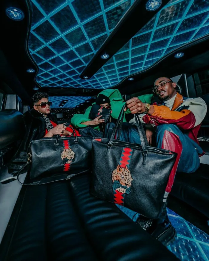 Bags SPRAYGROUND ITALIA DIVISO CROSSOVER CLUTCH Bags SPRAYGROUND ITALIA DIVISO CROSSOVER CLUTCH