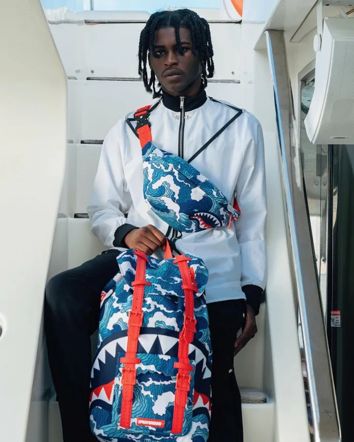 Bags SPRAYGROUND SHARK WAVE HILLS BACKPACK