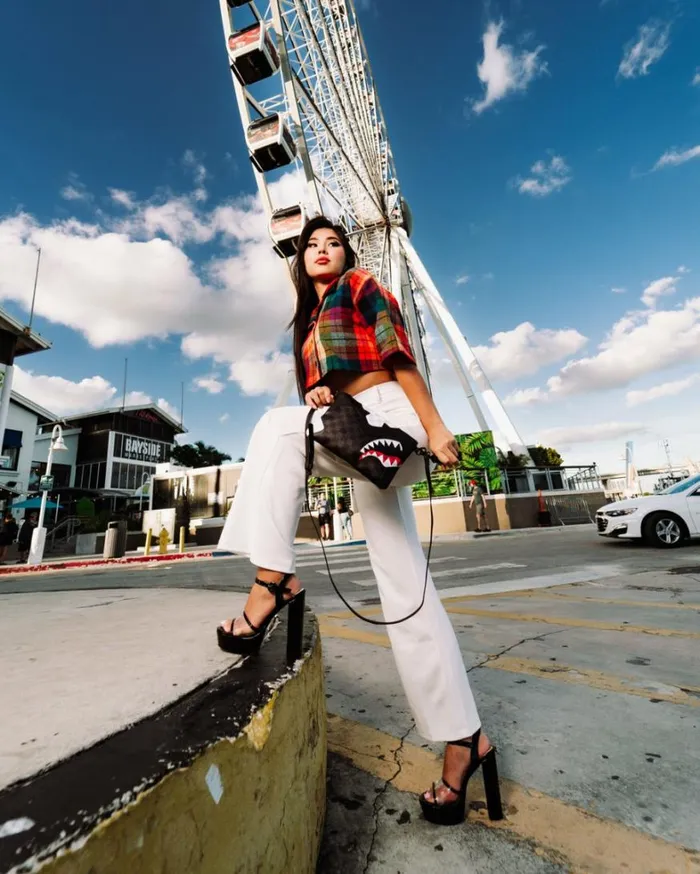 Bags SPRAYGROUND TRIPLE DECKER HEIR TO THE THRONE CROSSOVER CLUTCH