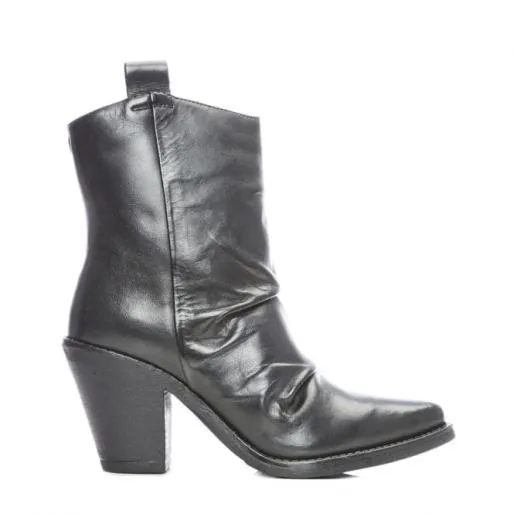 Betsie Black Leather Women Moda In Pelle Ankle Boots