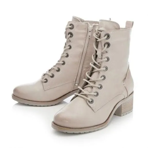Bezzie Cream Leather Women Moda In Pelle Leather Boots