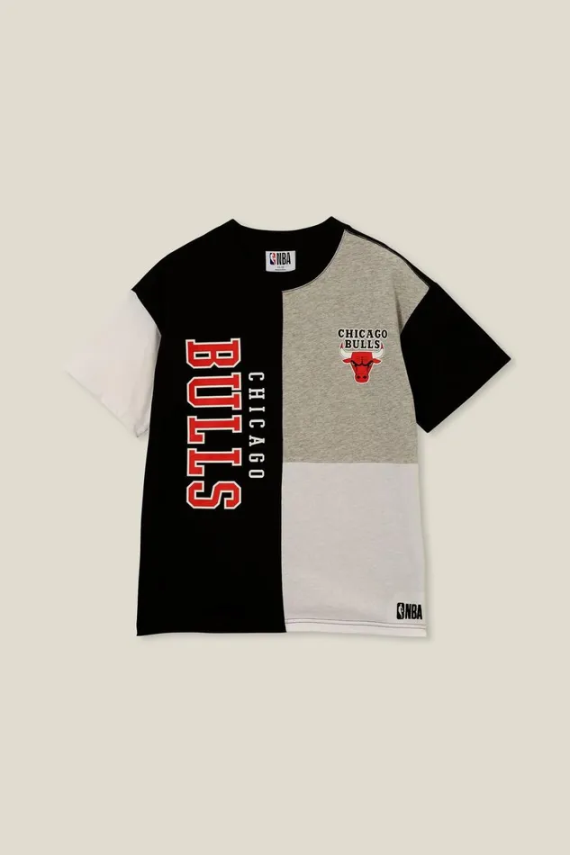 Boys 214 Tops and TShirts Cotton On License Quinn Short Sleeve Tee Lcn Nba Blackchicago Bulls Colour Block Boys 214 Tops and TShirts Cotton On License Quinn Short Sleeve Tee Lcn Nba Blackchicago Bulls Colour Block