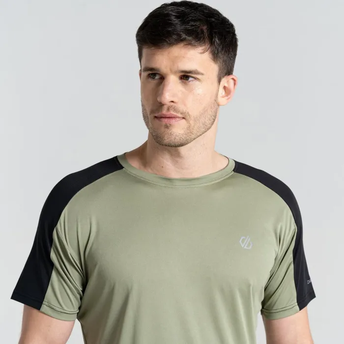 Dare 2b Gym Tops Discernible Iii TShirt Oil Green Black 8211 Men