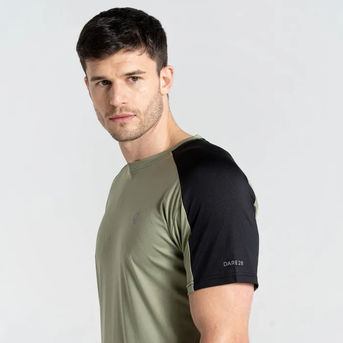 Dare 2b Gym Tops Discernible Iii TShirt Oil Green Black 8211 Men