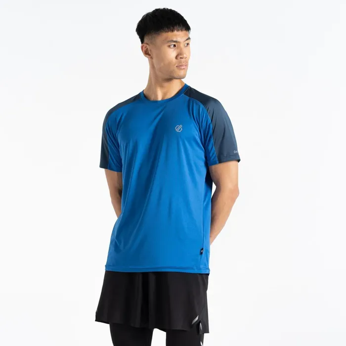 Dare 2b Gym Tops Discernible Iii TShirt Olympian Blue Moonlight Denim 8211 Men Dare 2b Gym Tops Discernible Iii TShirt Olympian Blue Moonlight Denim 8211 Men