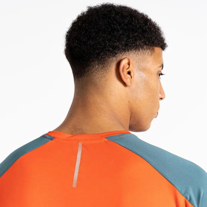 Dare 2b Gym Tops Discernible Iii TShirt Trail Blaze Mediterranean Green 8211 Men