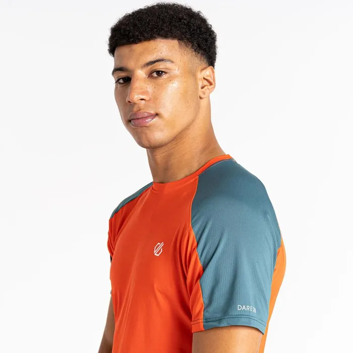 Dare 2b Gym Tops Discernible Iii TShirt Trail Blaze Mediterranean Green 8211 Men