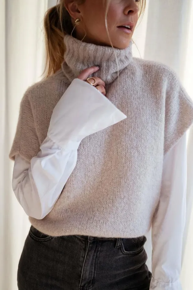 Easy Clothes Beige Noa Short Sleeve Sweater Women039s Clothing Sweaters