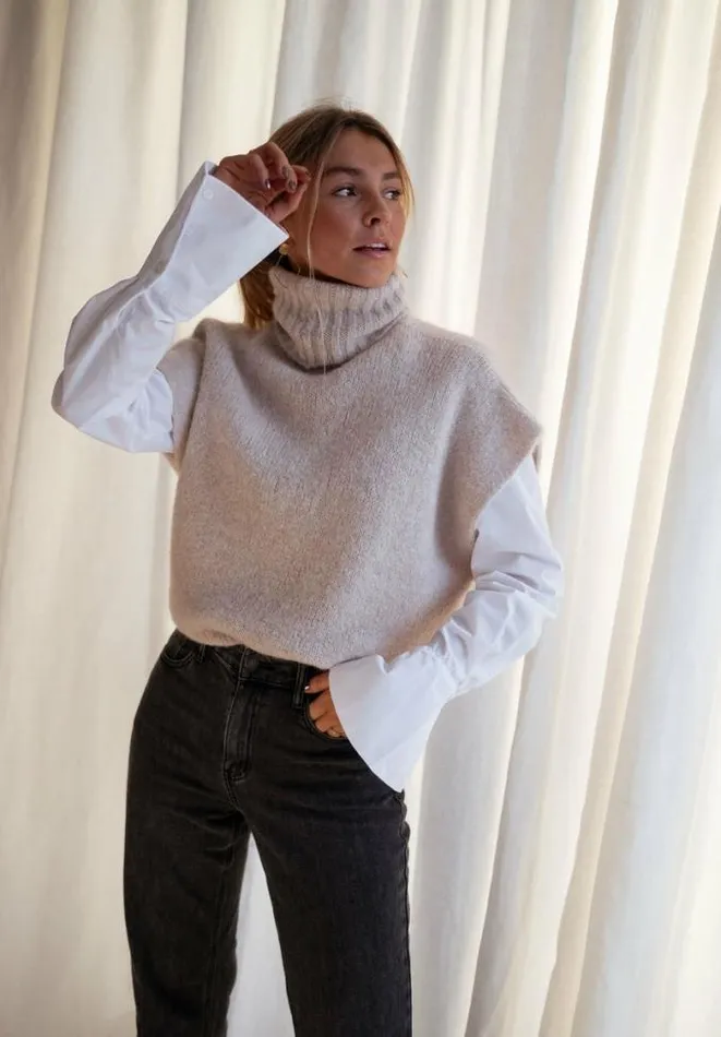 Easy Clothes Beige Noa Short Sleeve Sweater Women039s Clothing Sweaters