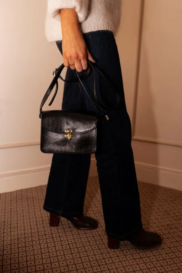 Easy Clothes Black Alecia Bag Jewelry and Accessories Handbags Easy Clothes Black Alecia Bag Jewelry and Accessories Handbags