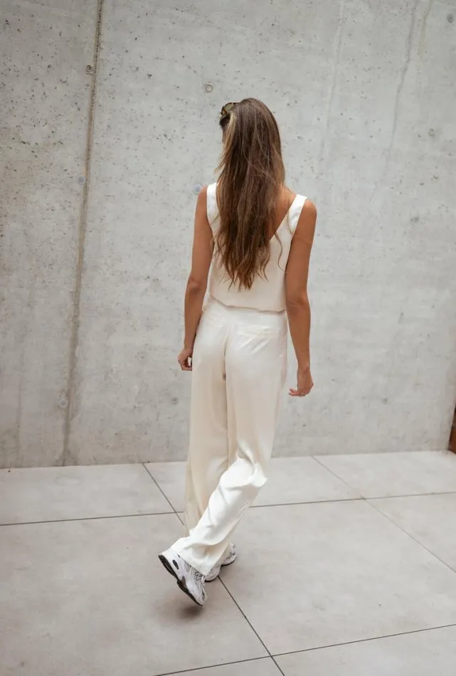 Easy Clothes Ecru Amely Pants Women039s Clothing Pants and Jeans Easy Clothes Ecru Amely Pants Women039s Clothing Pants and Jeans