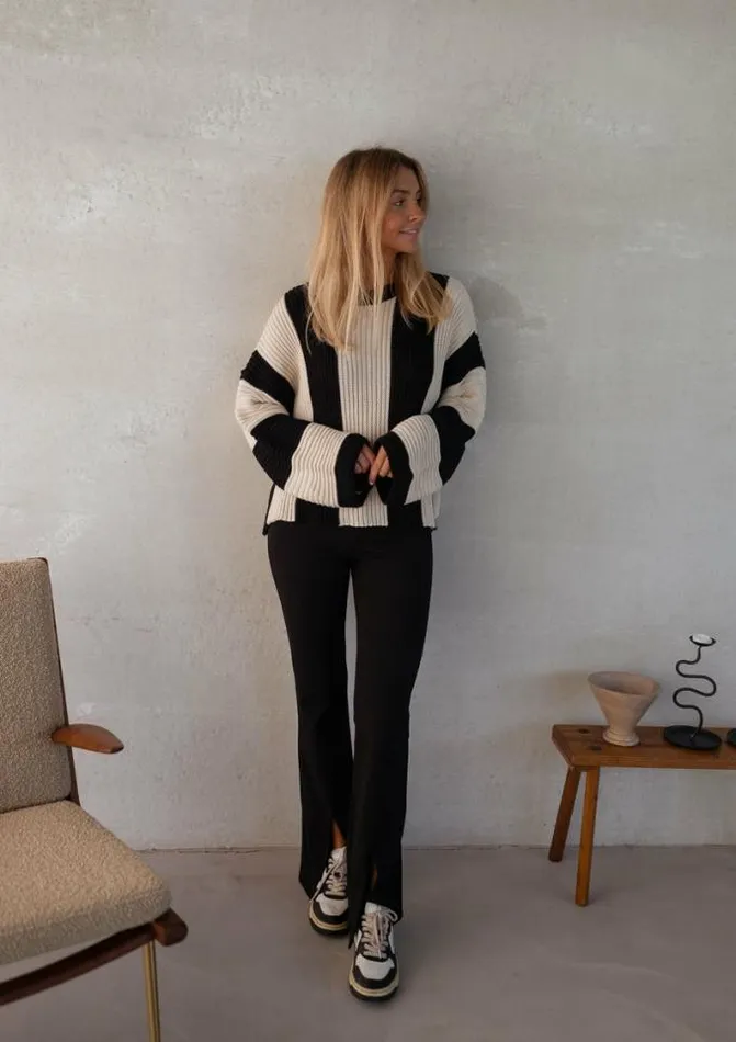 Easy Clothes Ecru And Black Masson Sweater Ecru and Black Women039s Clothing Sweaters Easy Clothes Ecru And Black Masson Sweater Ecru and Black Women039s Clothing Sweaters