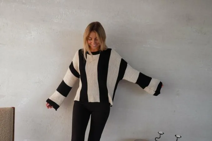 Easy Clothes Ecru And Black Masson Sweater Ecru and Black Women039s Clothing Sweaters Easy Clothes Ecru And Black Masson Sweater Ecru and Black Women039s Clothing Sweaters