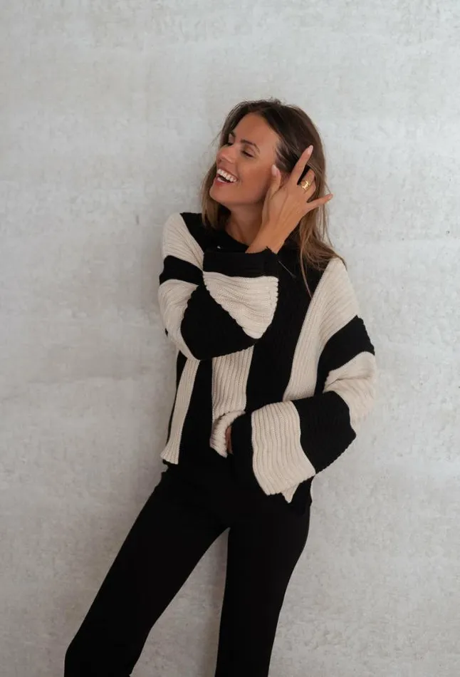 Easy Clothes Ecru And Black Masson Sweater Ecru and Black Women039s Clothing Sweaters Easy Clothes Ecru And Black Masson Sweater Ecru and Black Women039s Clothing Sweaters