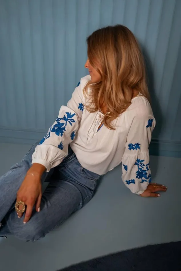 Easy Clothes Ecru And Blue Shauny Blouse Women039s Clothing Blouses