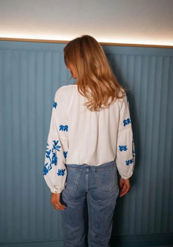 Easy Clothes Ecru And Blue Shauny Blouse Women039s Clothing Blouses