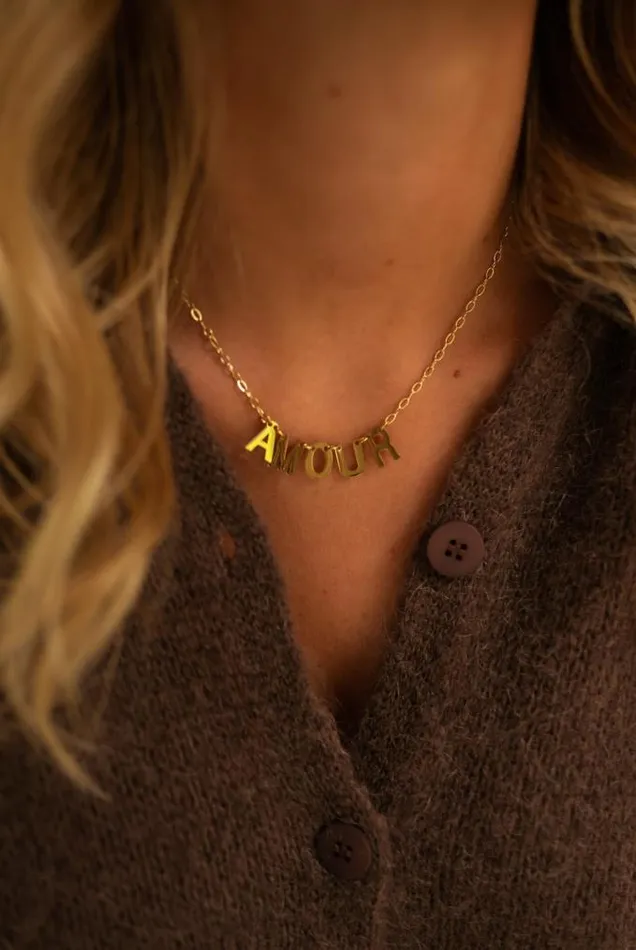 Easy Clothes Golden Amour Necklace Jewelry and Accessories Necklaces Easy Clothes Golden Amour Necklace Jewelry and Accessories Necklaces