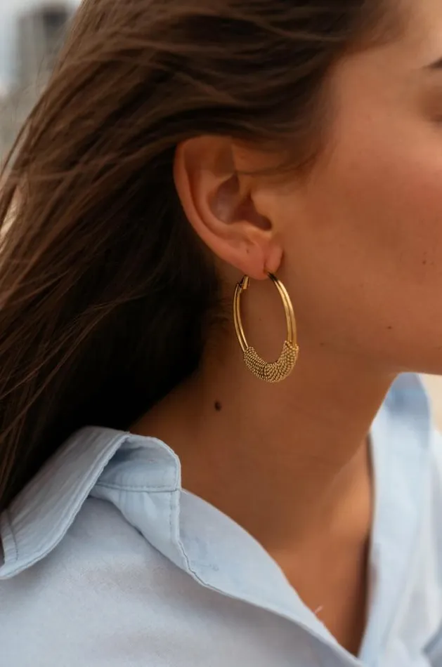 Easy Clothes Golden Juana Earrings Jewelry and Accessories Earrings Easy Clothes Golden Juana Earrings Jewelry and Accessories Earrings