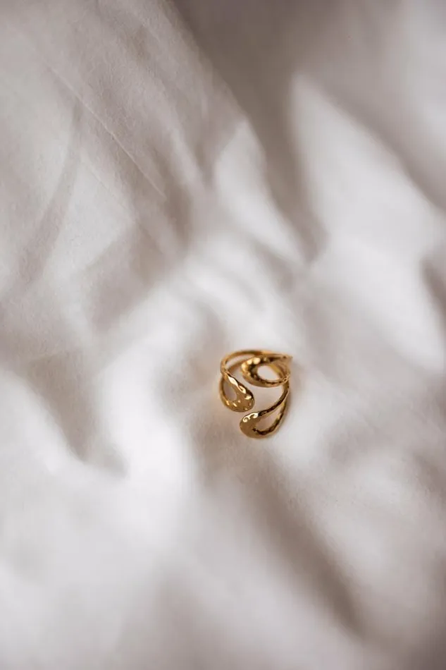 Easy Clothes Golden Lana Ring Jewelry and Accessories Rings
