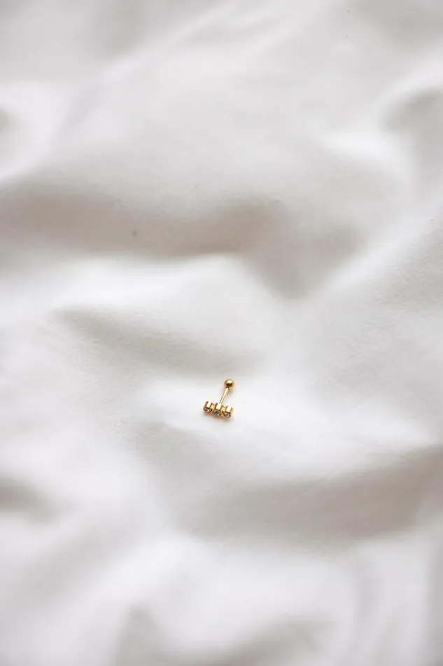 Easy Clothes Golden Lya Piercing Jewelry and Accessories Earrings