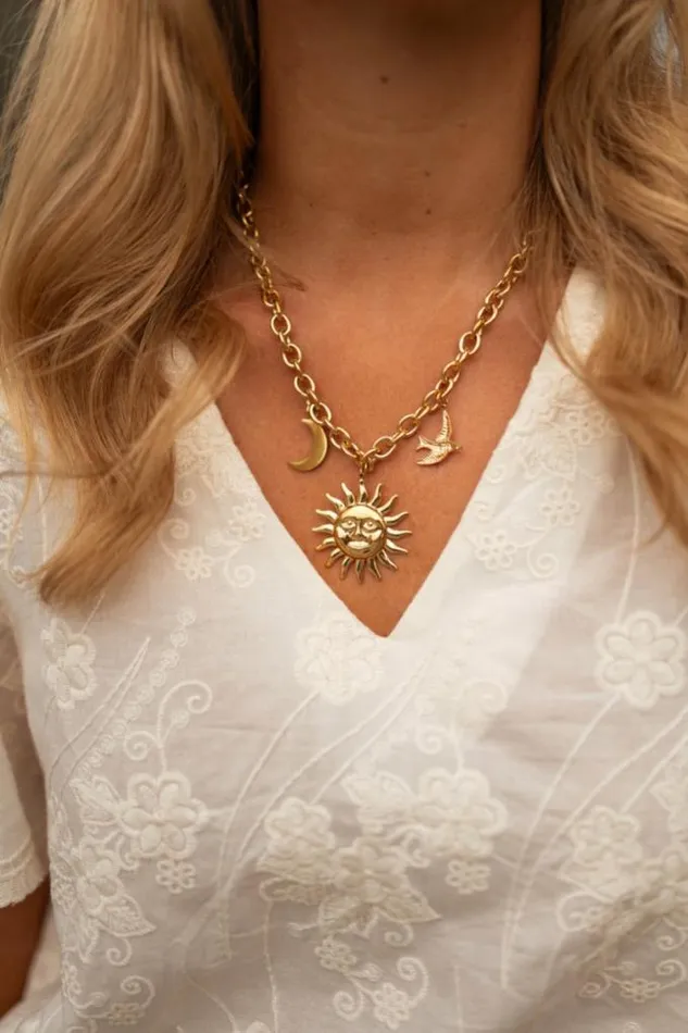 Easy Clothes Golden Sole Necklace Jewelry and Accessories Necklaces