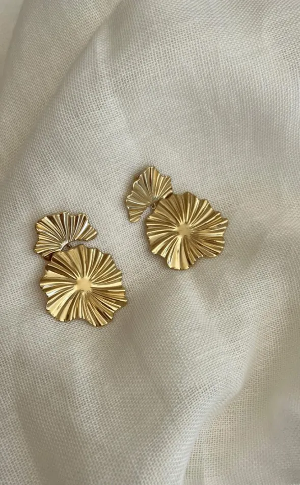Easy Clothes Golden Vica Earrings Gold Jewelry and Accessories Earrings