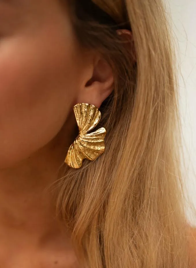 Easy Clothes Golden Yaly Earrings Jewelry and Accessories Earrings