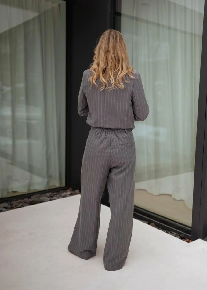 Easy Clothes Grey Striped Linnel Pants Women039s Clothing Pants and Jeans