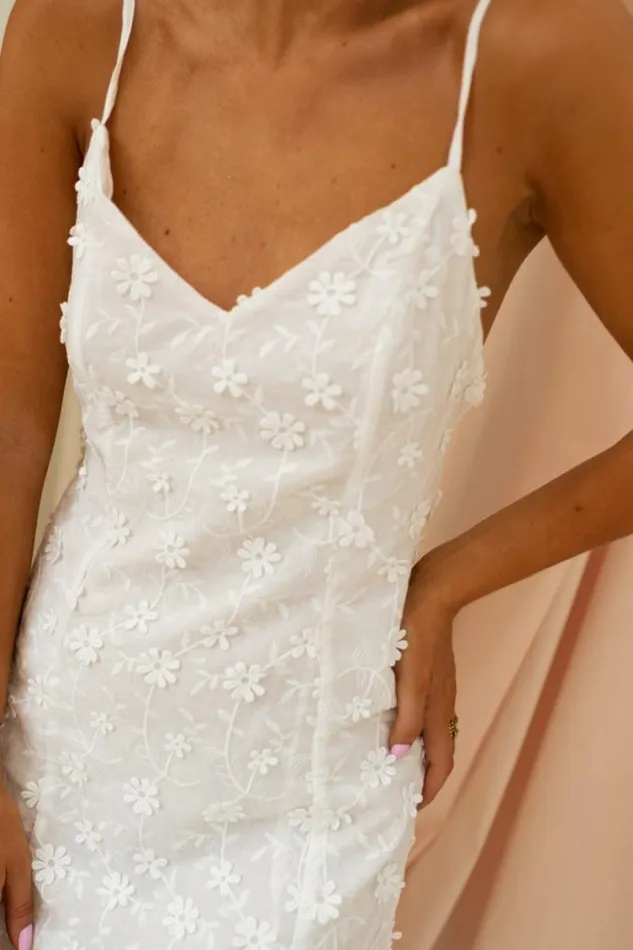 Easy Clothes White Embroidered Myna Dress Women039s Clothing Dresses