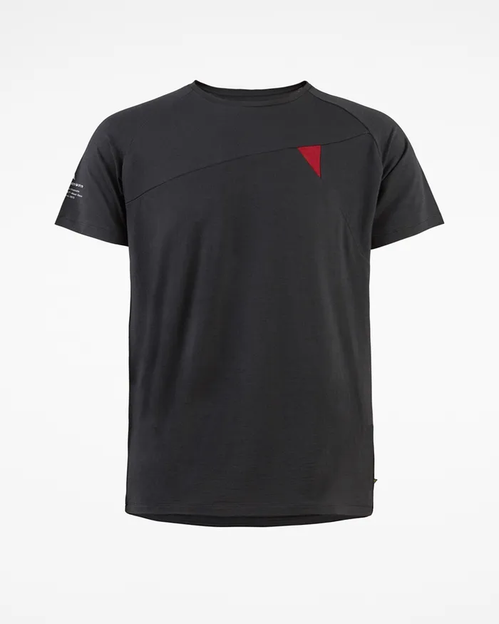 Fafne Activity Base Layer Tee Raven Men Klttermusen Base Layers
