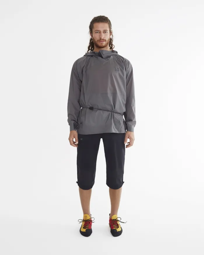 Fjorgyn Lightweight Waterproof Anorak Rock Grey MenWomen Klttermusen Waterproof Jackets