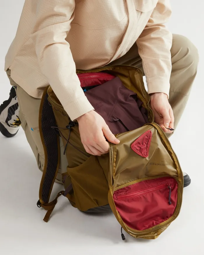 Gilling Backpack 26L Lightweight Retina Backpack 26L Chaya Sand MenWomen Klttermusen SingleDay Backpacks 1832l