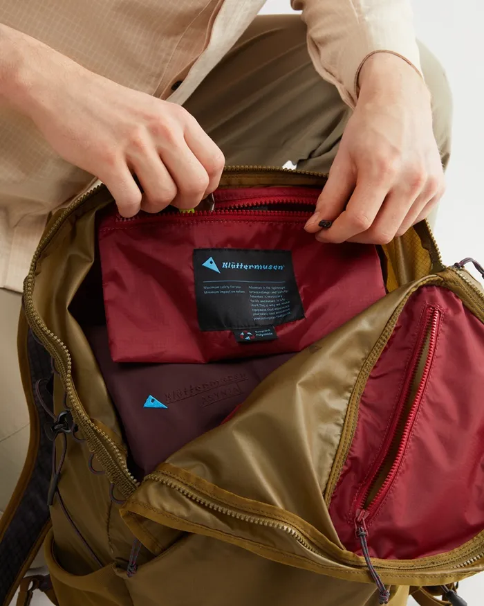 Gilling Backpack 26L Lightweight Retina Backpack 26L Chaya Sand MenWomen Klttermusen SingleDay Backpacks 1832l