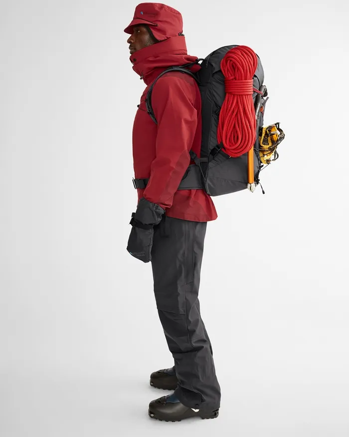 Hner Alpin Mountaineering Backpack 42L Raven MenWomen Klttermusen MultiDay Backpacks 32100l