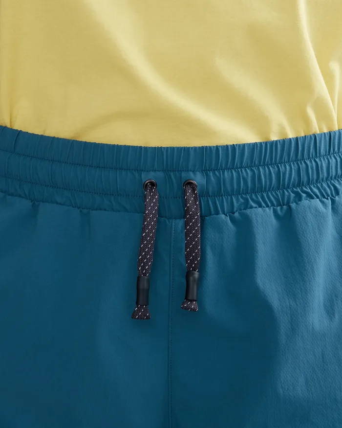 Laufey WoLightweight Shorts Chaya Sand Women Klttermusen Shorts