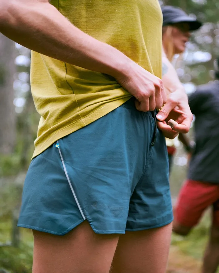 Laufey WoLightweight Shorts Chaya Sand Women Klttermusen Shorts