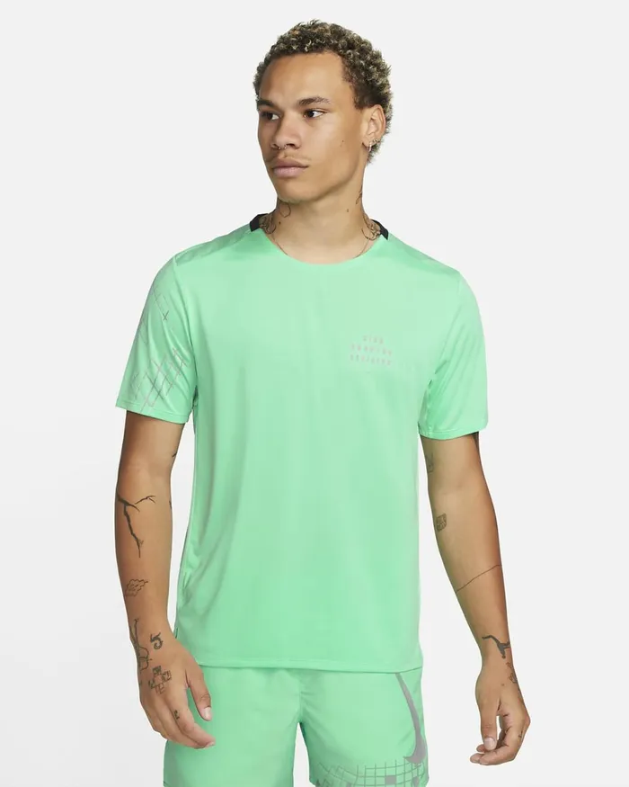 Men DriFit Run Division Rise 365 Green Glow Nike Tops And TShirts